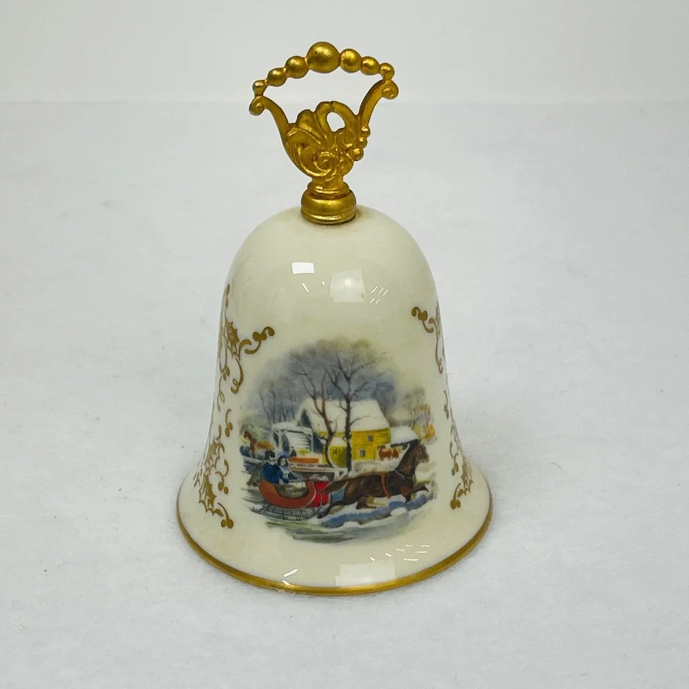 Gorham Fine China Noel 1976 Christmas Bell Winter Sleigh Scene Gold Trim Vintage